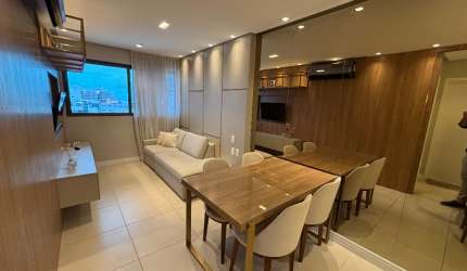 Flat Mobiliado de Alto Padrão para Aluguel Anual na Ponta Verde – Conforto e Exclusividade a Poucos Passos da Praia