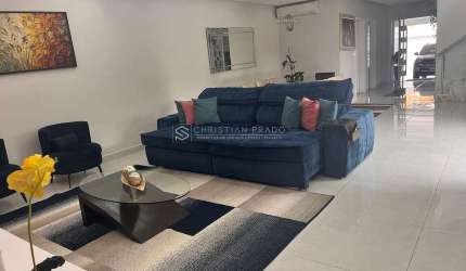 Casa a Venda em Interlagos com 3 Dormitórios Suítes e 6 Vagas de Garagem