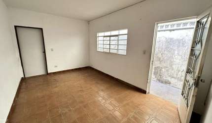 Casa para Venda em São José dos Campos, Jardim Portugal, 2 dormitórios, 1 banheiro, 2 vagas