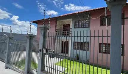 Sobrado /casa    4/4 (2 suítes) Bairro Santa Rosa - Cuiabá