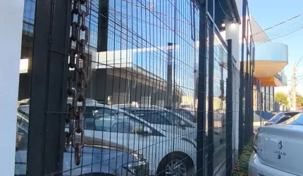 Aluga-se GALPÃO COMERCIAL  900 M2  no Viaduto da Av Fernando Correa com Av Rodovia Palmiro Pães de Barros