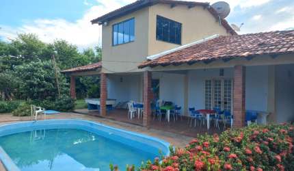 Linda chácara de lazer e recreação à venda no Jardim Costa Verde, em Várzea Grande!