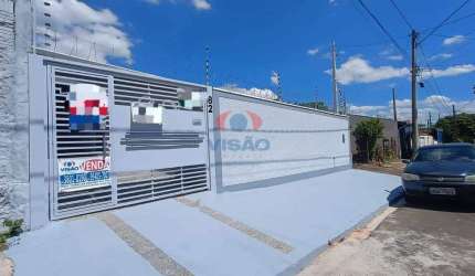 Vende-se casa com 2 dormitórios, churraqueira no bairro São José em Indaiatuba SP