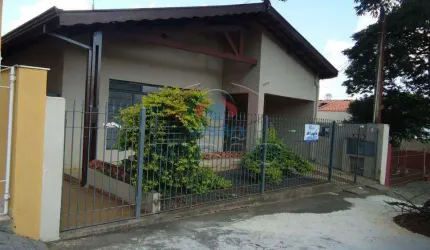 Casa a Venda com Edícula na Vila Avaí