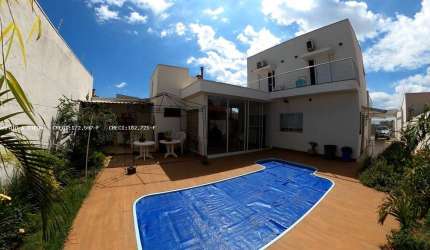 Casa para Venda em Jaboticabal, Residencial Verdeville, 4 dormitórios, 4 suítes, 1 banheiro, 2 vagas