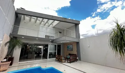 SOBRADO NO TROPICAL, RUA TRANQUILA - SEM SAÍDA