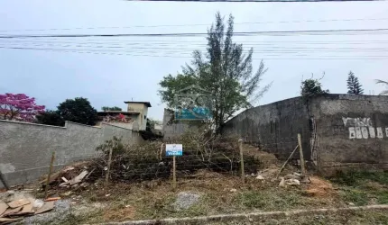 Terreno à venda na Avenida A, Maria Turri, Rio das Ostras por R$ 115.000