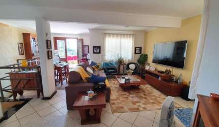 Otimo apartamento com 04 quartos, sendo 02 suites (01 com closet), espaco Gourmet, com excelente localizacao no Bairro da Gloria