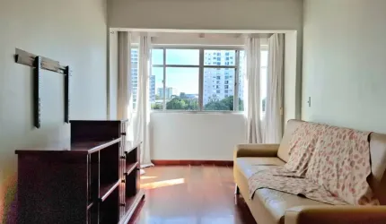 Apartamento com ótima localização.
