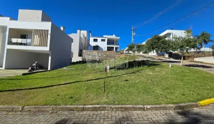 Terreno a venda em Condomínio Fechado de Alto Padrão