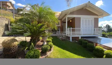 Casa à Venda com 4 Dormitórios e 2 Suítes em Bento Gonçalves!