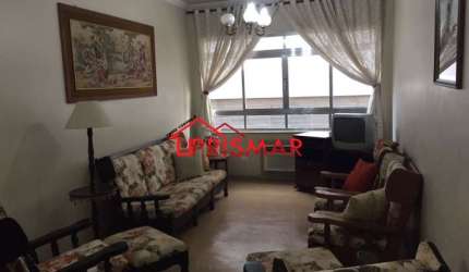 Vendo apartamento 2 dormitorios meia quadra praia Pompéia