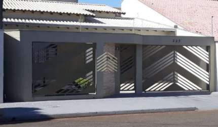 Casa para Venda em Londrina, Maria Lúcia, 3 dormitórios, 1 suíte, 3 banheiros, 2 vagas