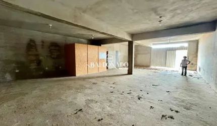 SALÃO COMERCIAL EM EXTREMA MG À VENDA 120m² terreno de 250m²
