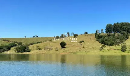 Sitío em Piracaia à venda 143.500m² pé na água