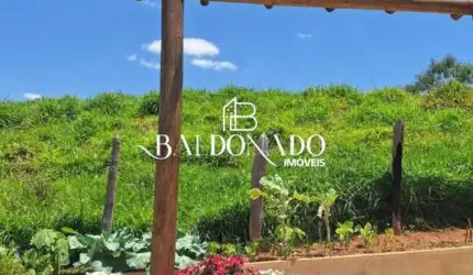 Chácara em Extrema MG à venda 1.840m² Escritura 7 km do centro