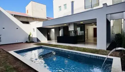 Casa alto padrão no bairro Bela Vista