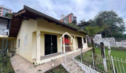 Casa com 3 dormitórios à venda, 342 m² por R$ 599.000,00 - Asilo - Blumenau/SC