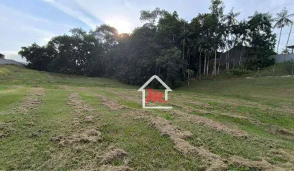 Ótimo Terreno praticamente plano com 45 m de frente. Água Verde
