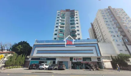 Apartamento com espaço garden e piscina no bairro VelhA