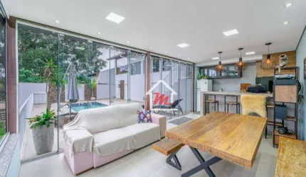 Casa semimobiliada com 3 dormitórios à venda, 231 m² por R$ 980.000 - Velha Central - Blumenau/SC