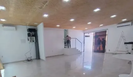CASA COMERCIAL EM PIEDADE