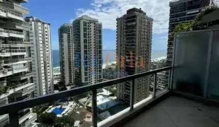 Atlântico Sul – Apartamento Frontal Mar, Reformado e com Vista Indevassável