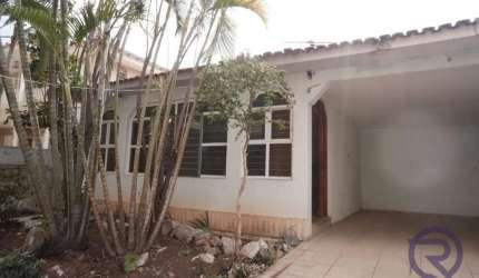 Casa à venda no bairro Setor Nova Suiça em Goiânia/GO