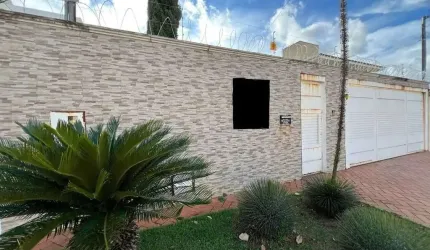 Casa à venda no bairro Jardim América - Goiânia/GO