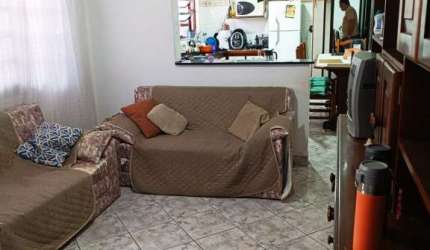 Casa Germinada Bairro de Vila Mirim a 200 metros da Praia