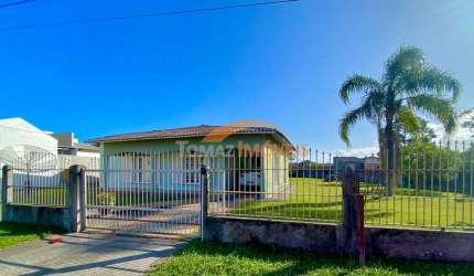 Casa com 4 quartos à venda na Vila Nova, 21, Vila Nova, Imbituba, 246 m2 por R$ 990.000