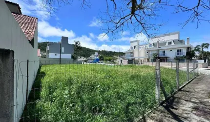 Terreno à venda, 450 m² por R$ 3.500.000 - Jurerê - Florianópolis/SC
