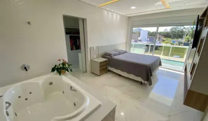 Casa com 4 dormitórios à venda, 300 m² por R$ 1.900.000,00 - São João do Rio Vermelho - Florianópolis/SC