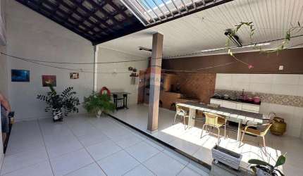 Casa à venda no geisel próximo ao upa com 4 quartos e 3 vagas de carros