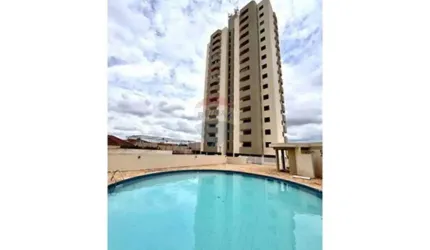 Apartamento à venda no Residencial Málaga, 3 quartos sendo 1 suite, 3 banheiros, 2 vagas de garagem, próximo ao Hospital de base.