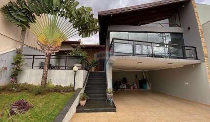 Casa a venda no Jardim Estoril, 3 quartos, sendo 2 suítes, 4 vagas- Próximo Av. Comendador  (vizinho do restaurante Filipa Bistrô)
