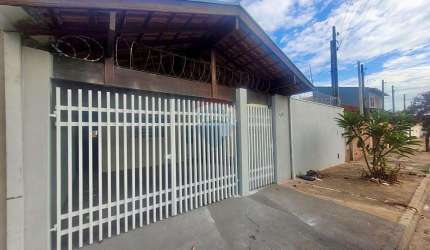 casa  a venda 3 quartos, garagem para 2 carros,bairro santa edwiges, próximo a casa do biscoito 3