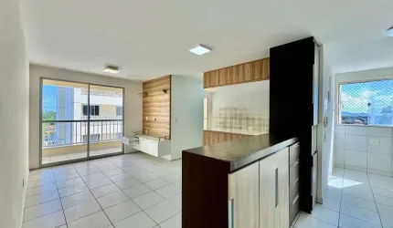 Apartamento à venda em Messejana com 65m² e 3 dormitórios por R$ 360.000