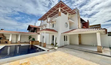 Casa duplex à venda no Edson Queiroz de 220m² e 3 suítes por R$ 1.200.000