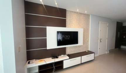 Apartamento mobiliado na quadra do mar