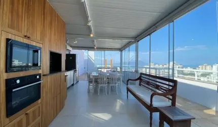 Apartamento com 3 quartos à venda na Rua Capitão Euclides de Castro, 311, Coqueiros, Florianópolis por R$ 2.290.000