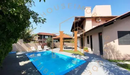 Casa com 4 quartos à venda na Rua dos Amborés, 186, Jurerê Internacional, Florianópolis por R$ 3.500.000