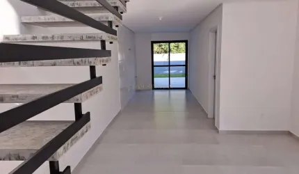 Casa com 2 quartos à venda na Rua Maria Degrandis, 45, Serraria, São José por R$ 440.000