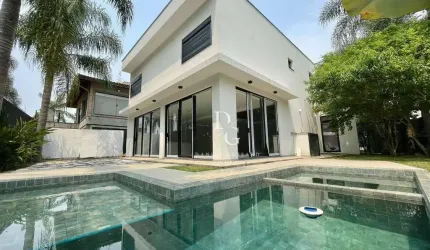 Sobrado com 4 dormitórios à venda, 320 m² por R$ 2.800.000,00 - Condomínio Taubaté Village  - Taubaté/SP