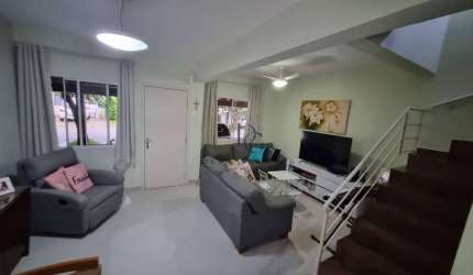 Sobrado com 3 dormitórios à venda, 110 m² por R$ 585.000 - Village Tempus - Taubaté/SP