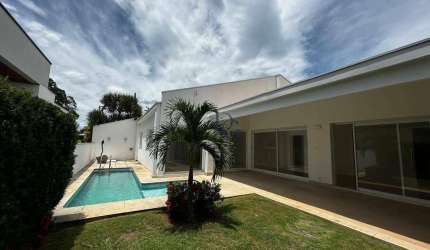Casa com 3 dormitórios, 299 m² - venda por R$ 1.800.000 ou aluguel por R$ 8.080/mês - Condomínio Colonial Village I - Pindamonhangaba/SP