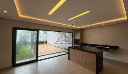 Casa com 3 quartos à venda na Rua Sebastião Buranello, 64, Gleba Fazenda Palhano, Londrina por R$ 1.080.000