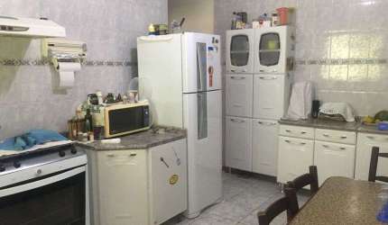 Com , suite,Térrea para venda tem 120 metros quadrados com 3 quartos