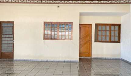 Inda casa , reformada no 31 de março