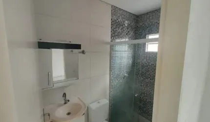 Casa em avenida ,para residência ou comercio